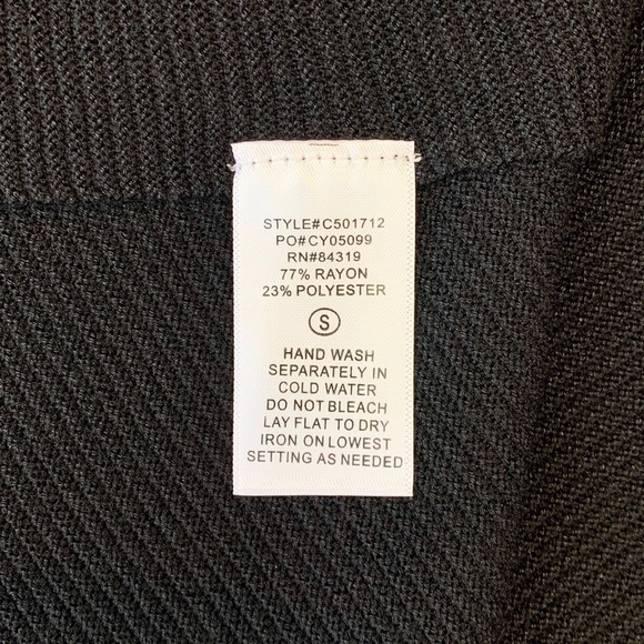 2/$50 - NWT Cyrus Box Top Sweater - Black - Picture 6 of 7